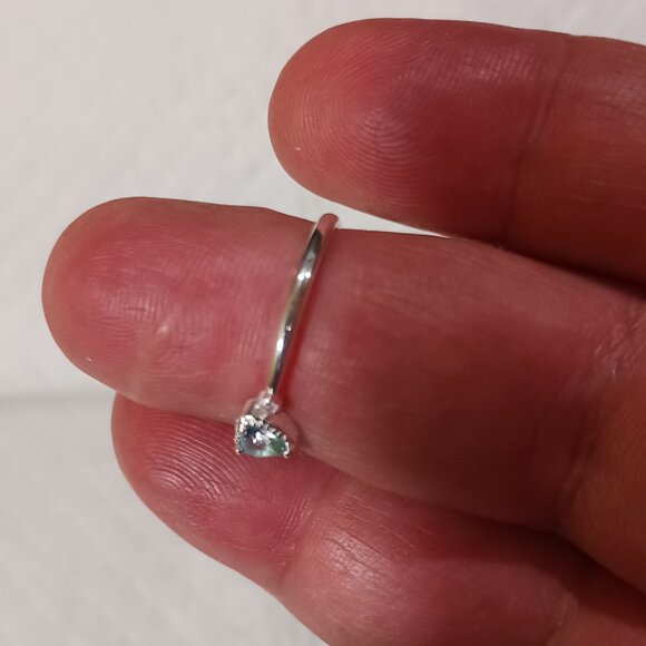 NWOT Dainty Sterling Silver Plated Sea Blue Heart Shaped Sapphire Ring Size 7.5 - Picture 6 of 16